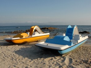 Single Parents on Holiday - Crete programme Image 3