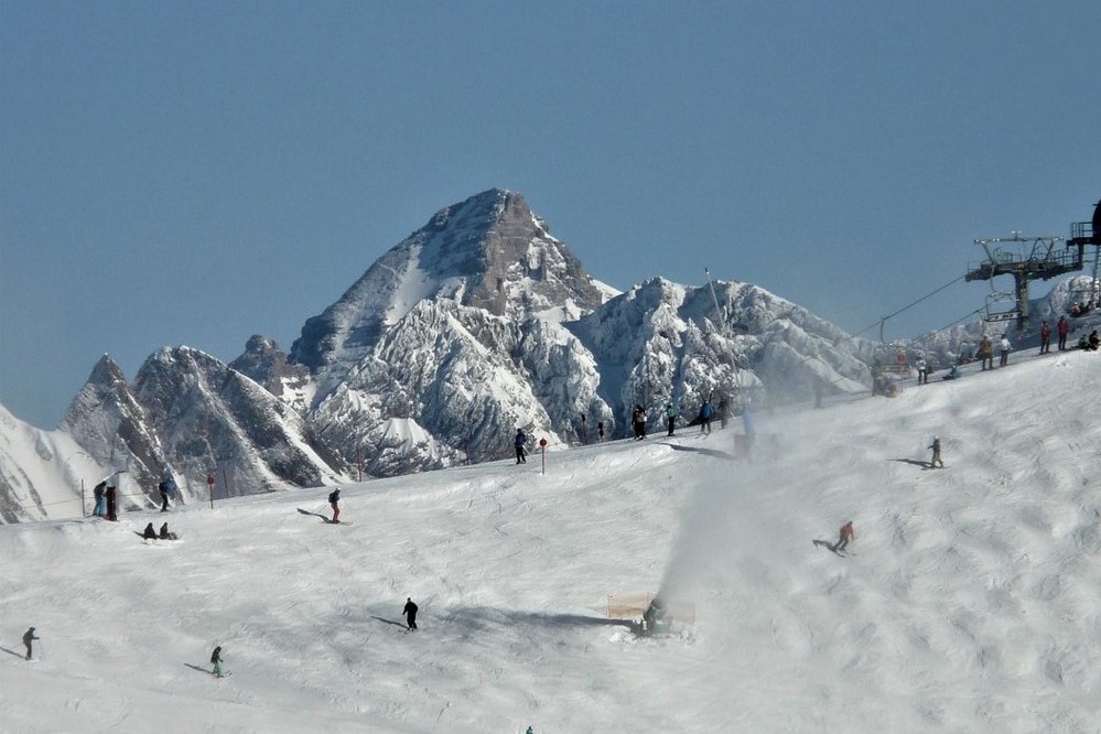 ski tips for mastering moguls