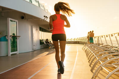 running-cruise-ship