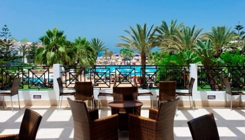 single parent holiday - Founty Beach bar