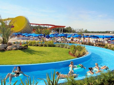 Single Parents on Holiday - Istria programme Image 3